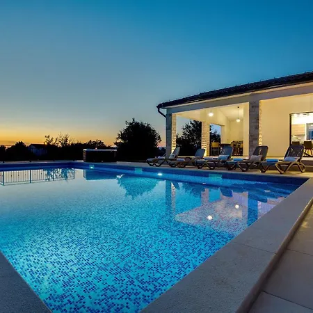 Aronia Istria Villa